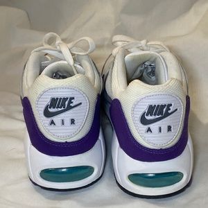 Size 9 Nike woman athletic running shoe